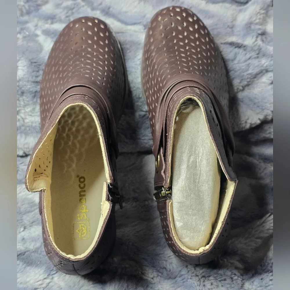 NWB Waco Priscilla Leather Bootie In French Roast Color‎ Size 9.5